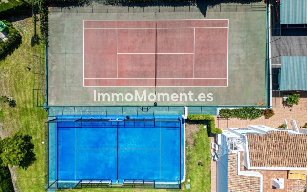 Resale - Apartment - Marbella - Nueva Andalucía
