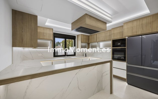 Reventa - Villa independiente - Marbella - Guadalmina Alta