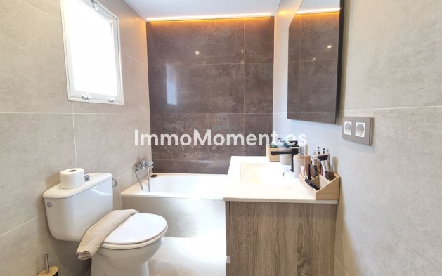 Resale - Apartment - Estepona - New Golden Mile