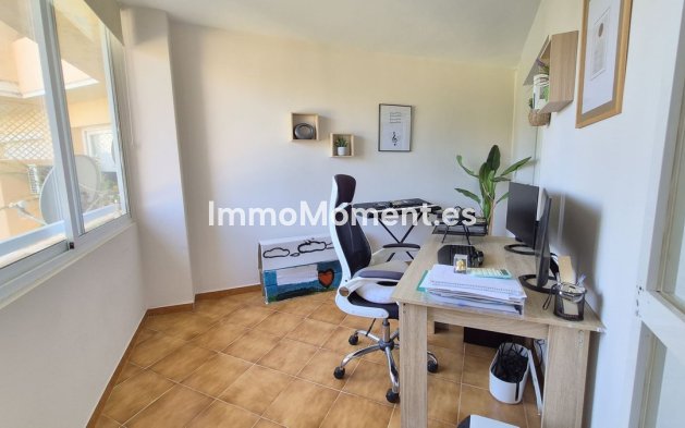 Resale - Apartment - Estepona - New Golden Mile