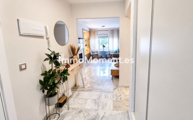 Resale - Apartment - Estepona - New Golden Mile