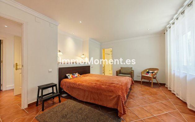Reventa - Villa independiente - Marbella - Marbesa