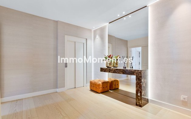 Reventa - Villa independiente - Benahavís - Benahavís Centro