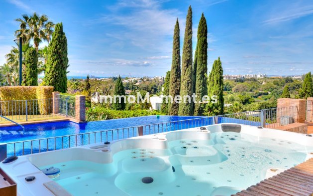 Reventa - Villa independiente - Benahavís - Benahavís Centro