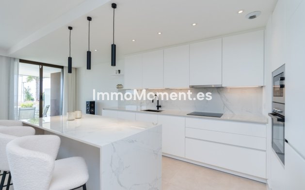 Resale - Apartment - Casares - Casares Centro