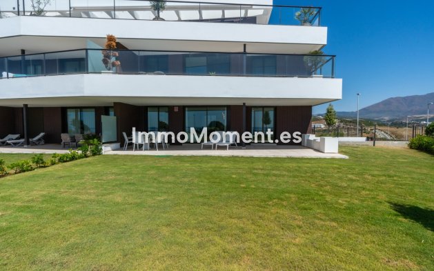 Resale - Apartment - Casares - Casares Centro