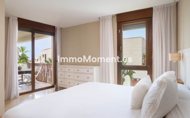 Resale - Apartment - Marbella - Altos de los Monteros