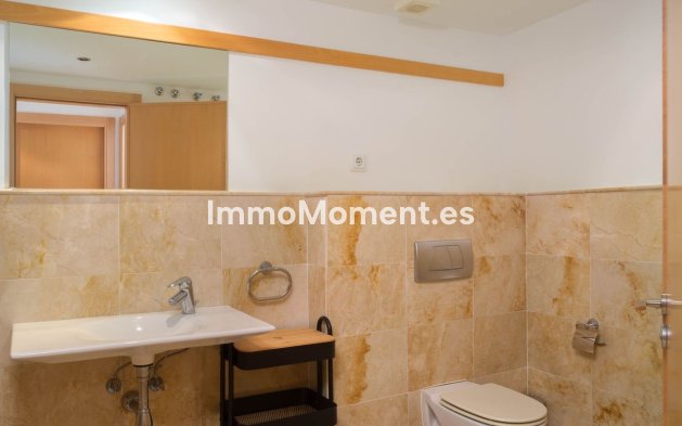 Resale - Apartment - Marbella - Altos de los Monteros