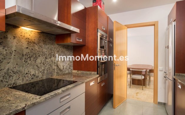 Resale - Apartment - Marbella - Altos de los Monteros