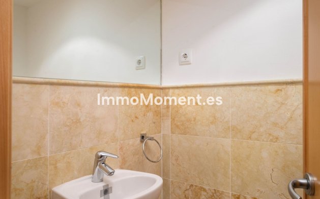 Resale - Apartment - Marbella - Altos de los Monteros