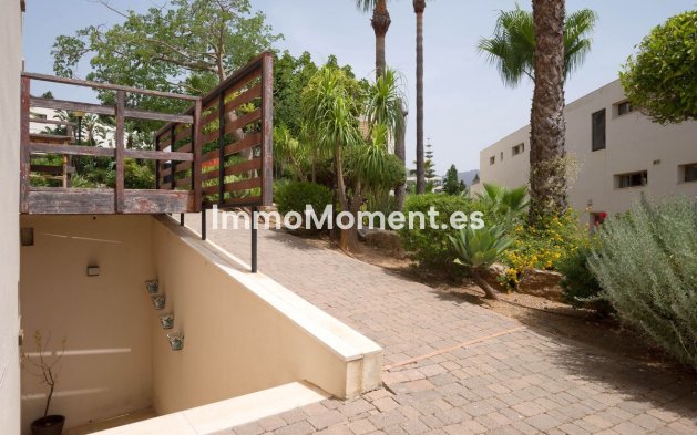 Resale - Apartment - Marbella - Altos de los Monteros