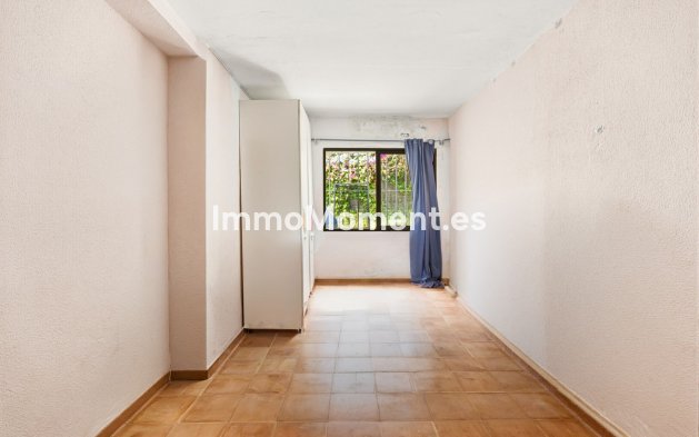 Wiederverkauf - Freistehende Villa - Marbella - Nueva Andalucía