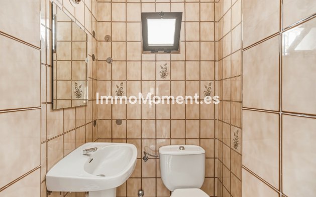 Wiederverkauf - Freistehende Villa - Marbella - Nueva Andalucía