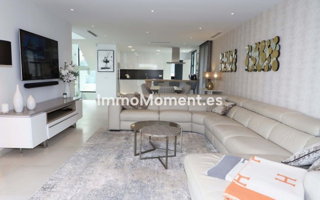 Reventa - Villa independiente - Estepona  - New Golden Mile