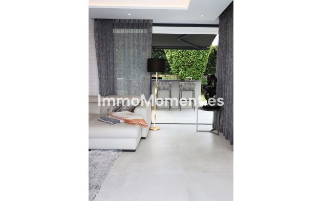 Reventa - Villa independiente - Estepona  - New Golden Mile