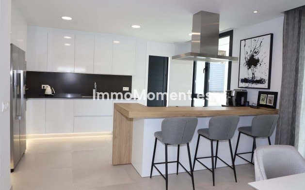 Reventa - Villa independiente - Estepona  - New Golden Mile
