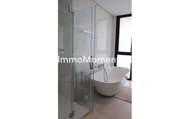 Reventa - Villa independiente - Estepona  - New Golden Mile