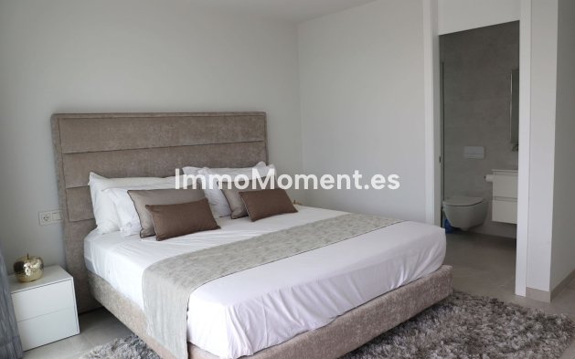 Reventa - Villa independiente - Estepona  - New Golden Mile