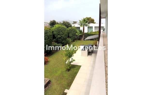 Reventa - Villa independiente - Estepona  - New Golden Mile