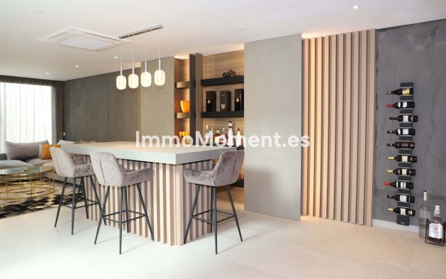 Reventa - Villa independiente - Estepona  - New Golden Mile