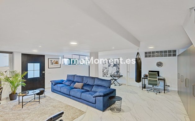 Resale - Detached villa - Ojén