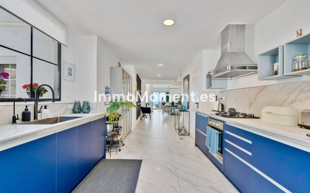 Resale - Detached villa - Ojén