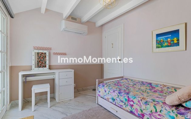 Resale - Detached villa - Ojén