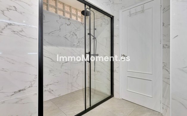 Resale - Detached villa - Ojén