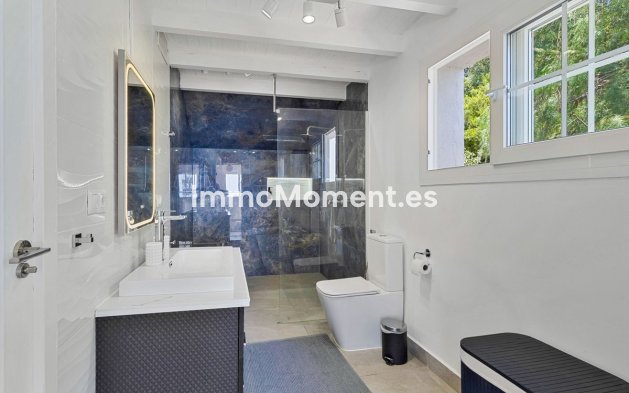 Resale - Detached villa - Ojén