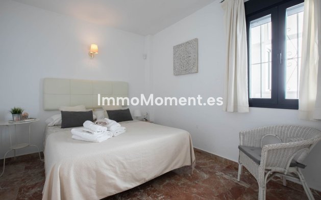 Resale - Apartment - Fuengirola - Los Boliches