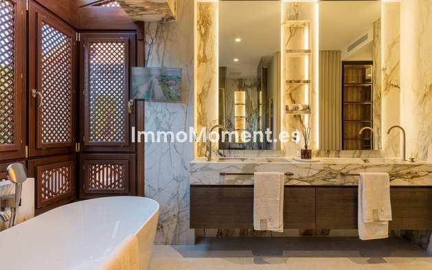 Revente - Appartement - Estepona  - Estepona Centro
