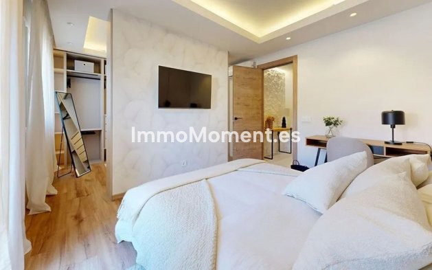 Wiederverkauf - Freistehende Villa - Estepona  - Atalaya
