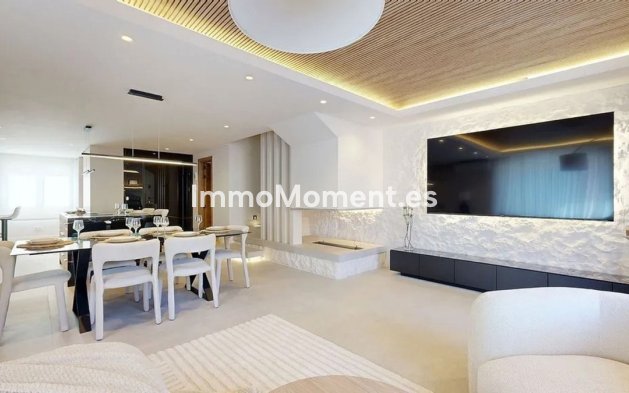 Wiederverkauf - Freistehende Villa - Estepona  - Atalaya