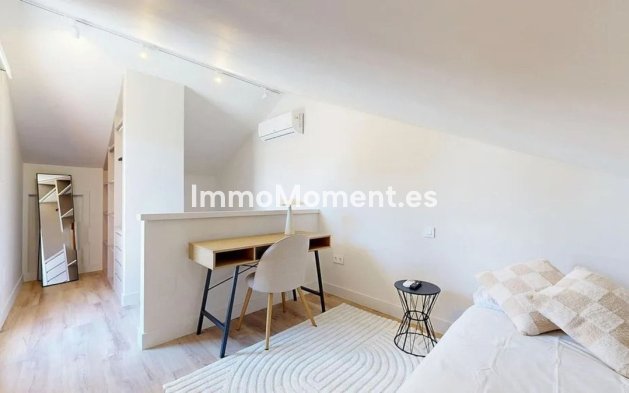 Wiederverkauf - Freistehende Villa - Estepona  - Atalaya