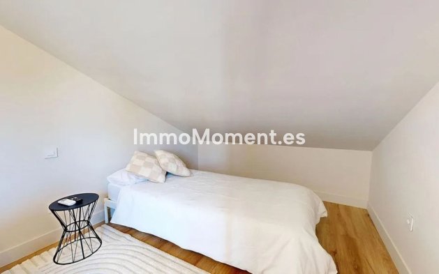 Wiederverkauf - Freistehende Villa - Estepona  - Atalaya