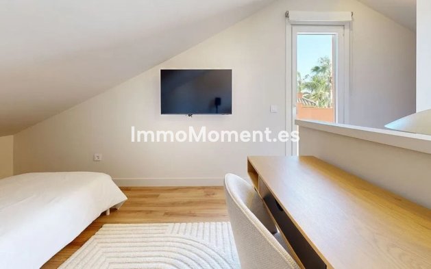 Wiederverkauf - Freistehende Villa - Estepona  - Atalaya