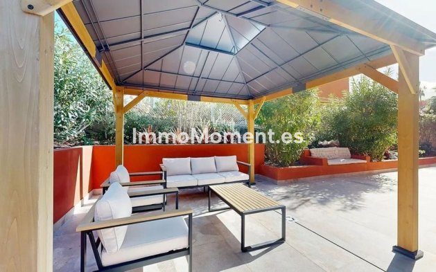 Wiederverkauf - Freistehende Villa - Estepona  - Atalaya