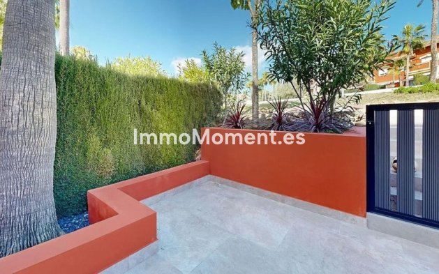Wiederverkauf - Freistehende Villa - Estepona  - Atalaya