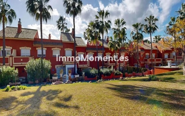 Wiederverkauf - Freistehende Villa - Estepona  - Atalaya
