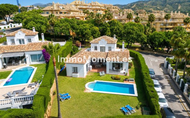Resale - Detached villa - Marbella - Elviria