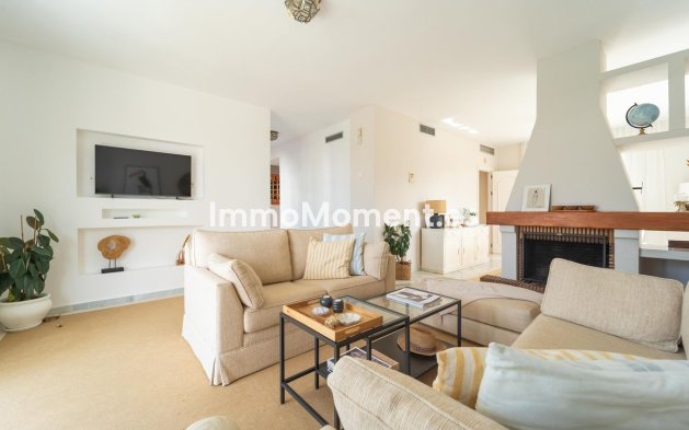 Resale - Detached villa - Marbella - Elviria