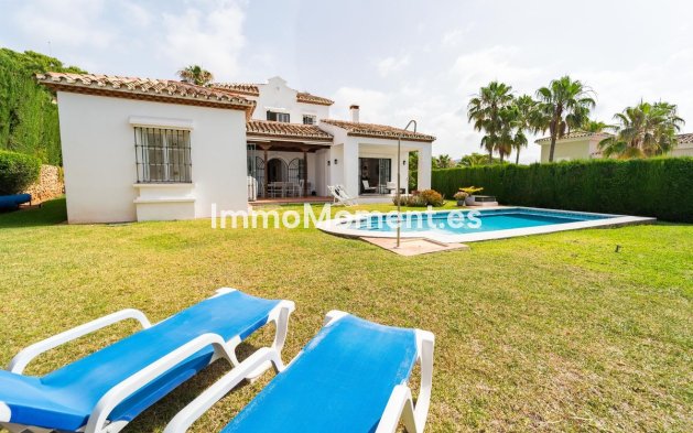 Resale - Detached villa - Marbella - Elviria