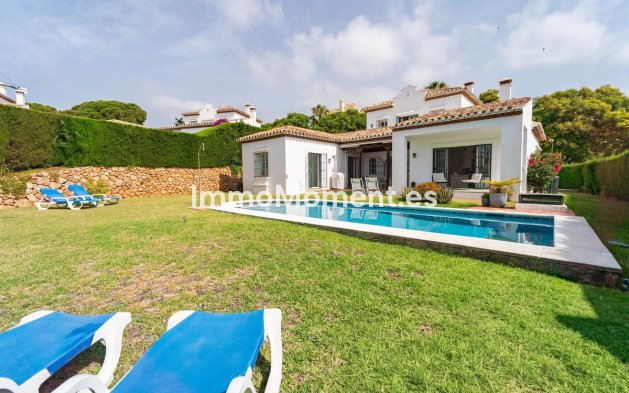 Resale - Detached villa - Marbella - Elviria