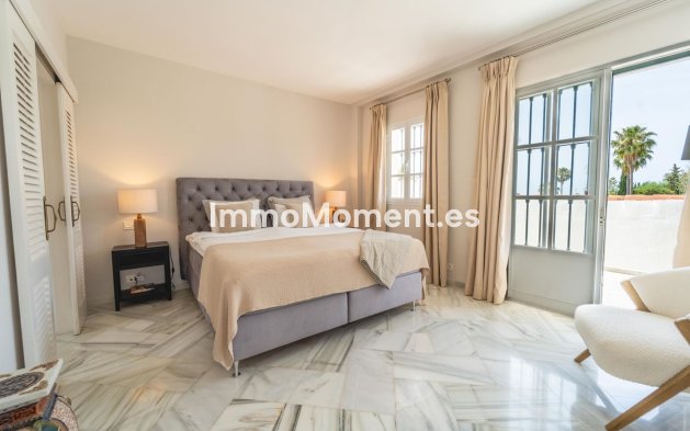 Resale - Detached villa - Marbella - Elviria