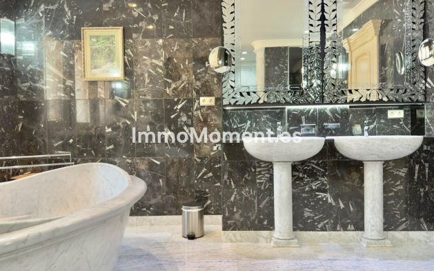 Resale - Detached villa - Denia - Denia Centro