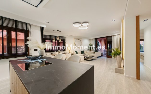 Resale - Apartment - Estepona - Estepona Centro