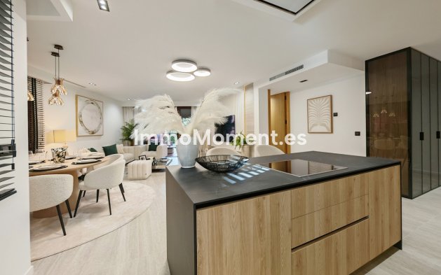 Resale - Apartment - Estepona - Estepona Centro