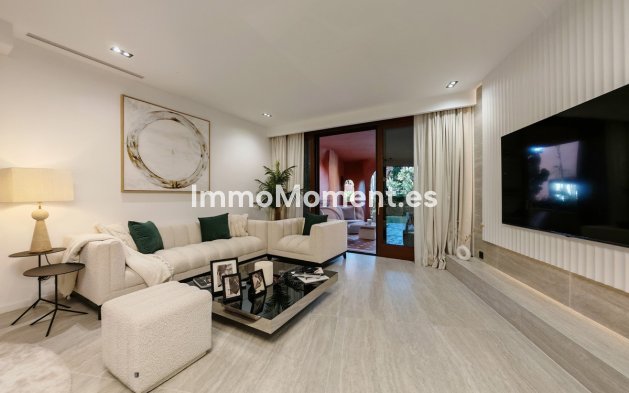 Resale - Apartment - Estepona - Estepona Centro