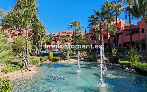Resale - Apartment - Estepona - Estepona Centro