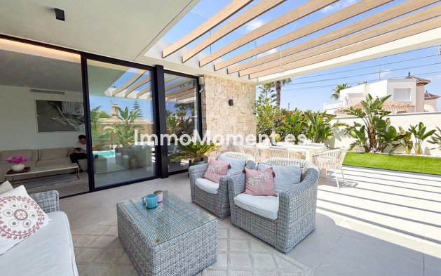 Resale - Detached villa - Orihuela - Cabo roig - La Zenia